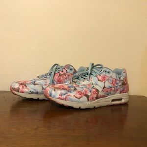 Nike Air Max 1 - Paris City Collection